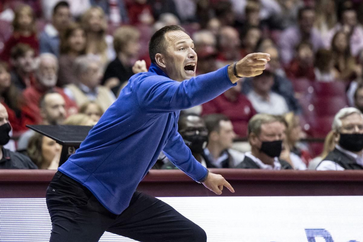 AP source: Ex-Badgers assistant Lamont Paris to coach South Carolina |  Wisconsin Badgers Men's Basketball | madison.com