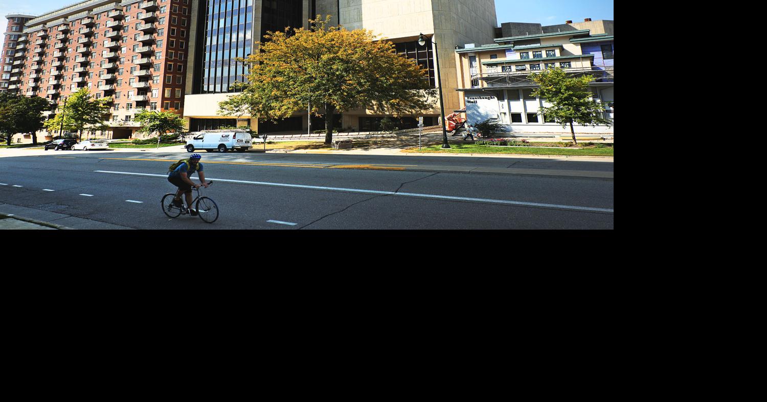 ATT and T Building-09292014140936.jpg