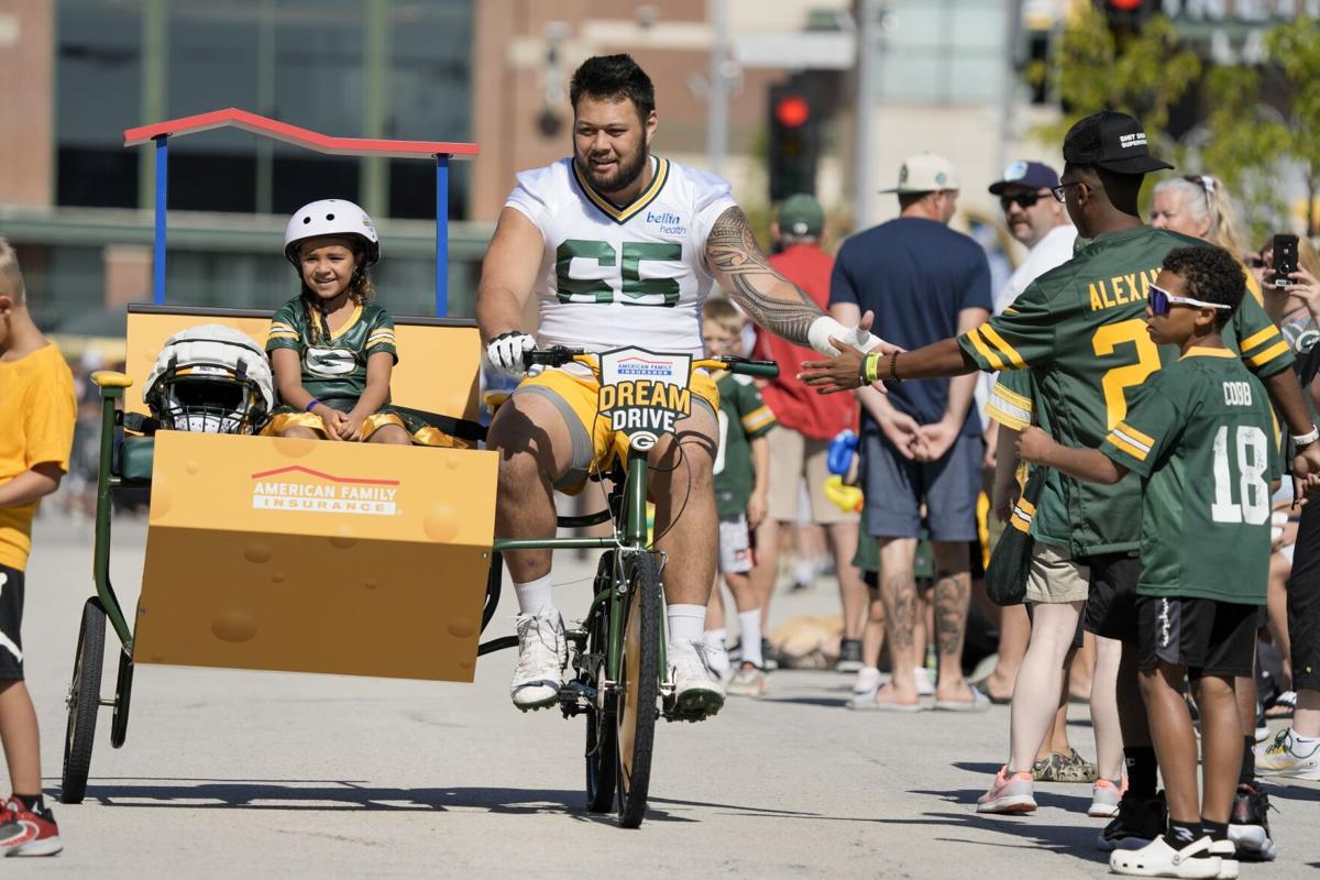 Packers Shareholder Cody Chrest Battling for Roster Spot at Receiver -  Sports Illustrated Green Bay Packers News, Analysis and More