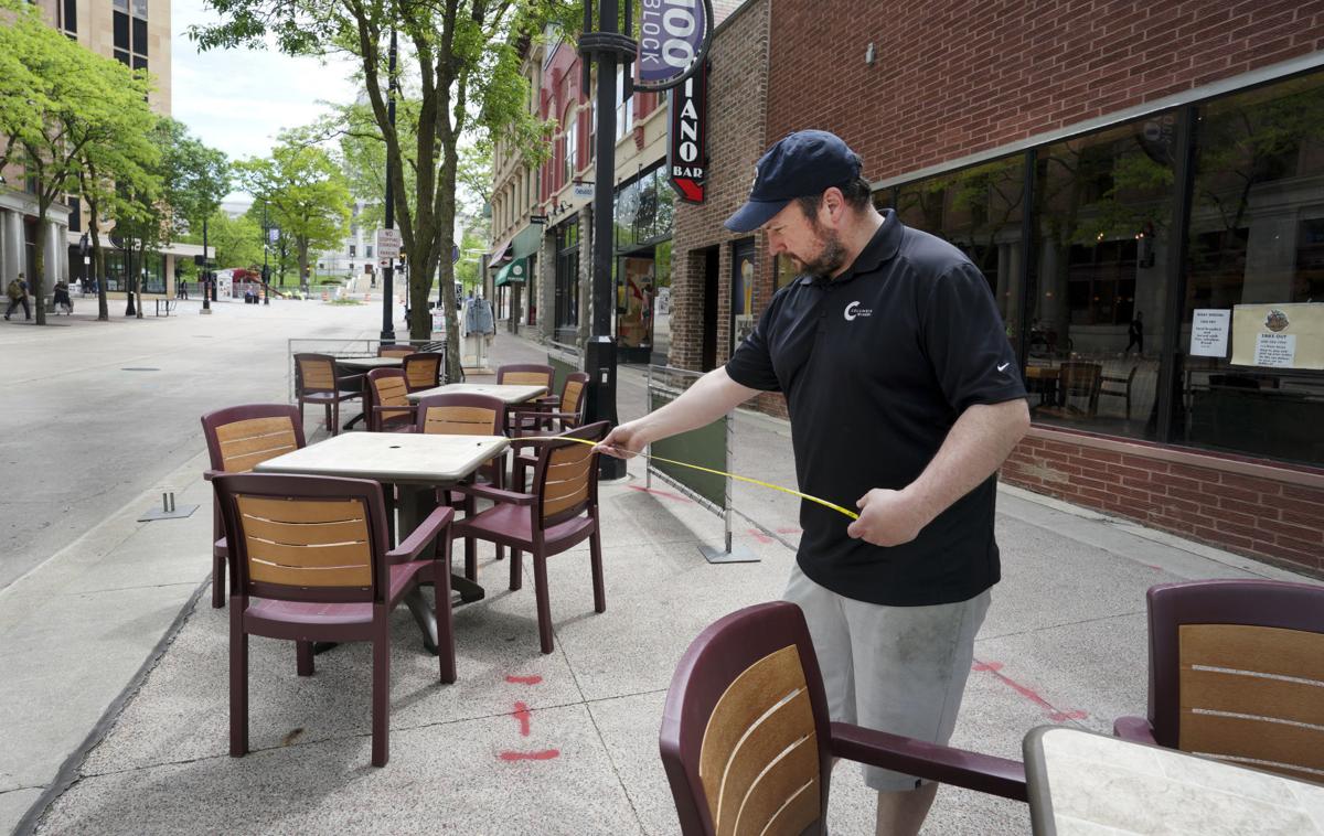 Coronavirus NJ: Garden State Plaza reopens for curbside pick-up