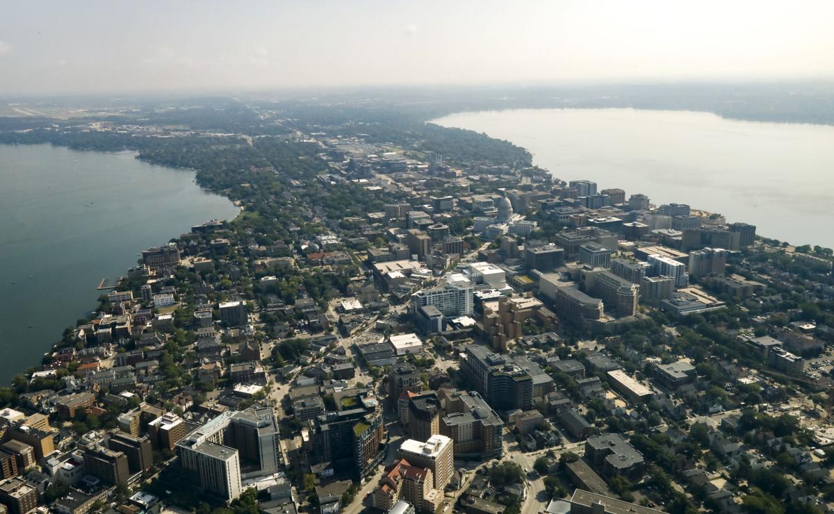 Isthmus aerial