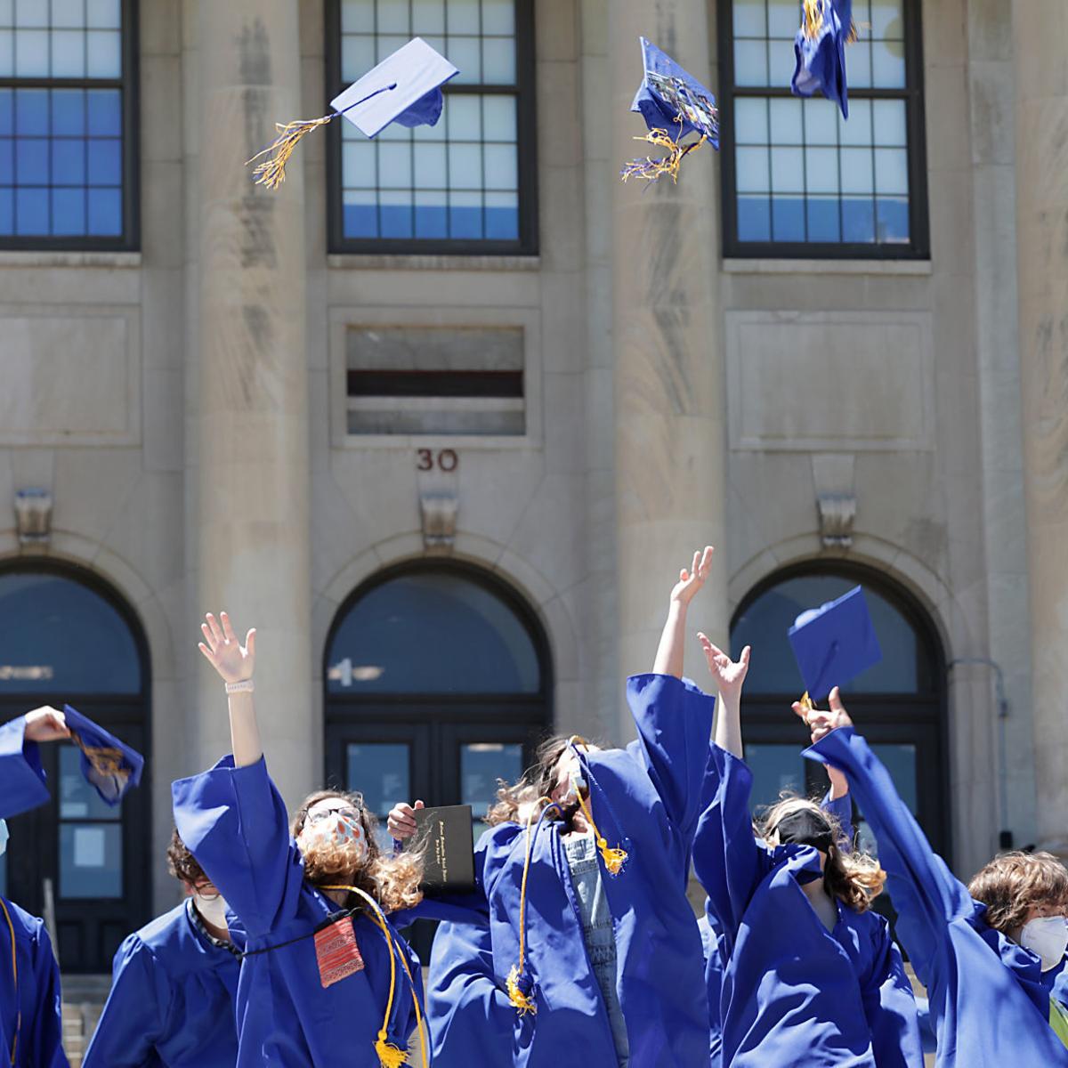 Fewer Wisconsin High School Seniors Seek Financial Aid Raising Concerns About College Plans Higher Education Madison Com Fewer Wisconsin High School Seniors Seek Financial Aid Raising Concerns About College Plans Higher Education Madison Com
