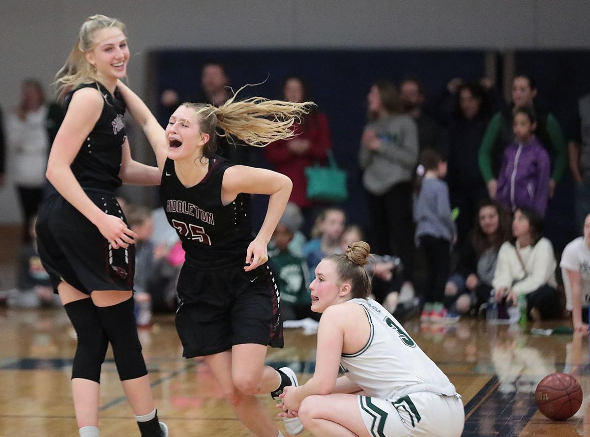 Top Ranked Middleton Tops No 2 Madison Memorial To Earn Wiaa