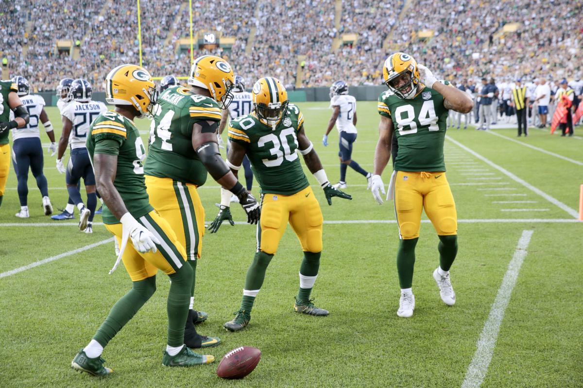 Jamaal Williams shows off dance moves