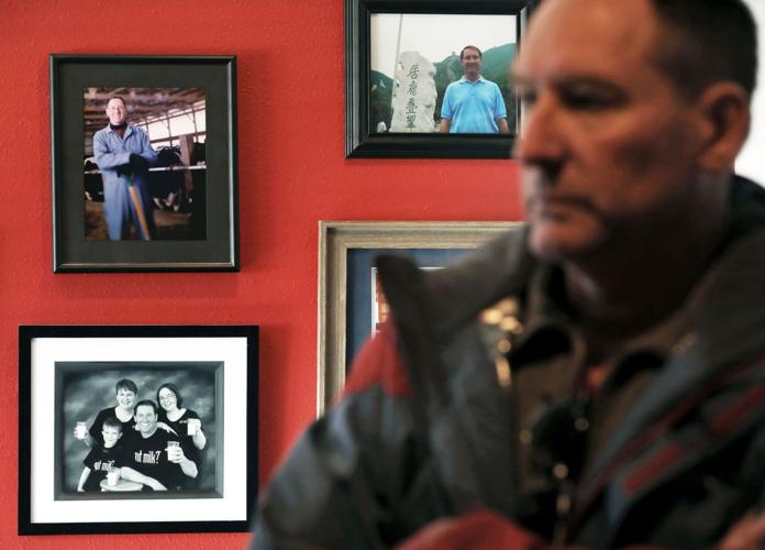 Web only-Roecker with framed photos