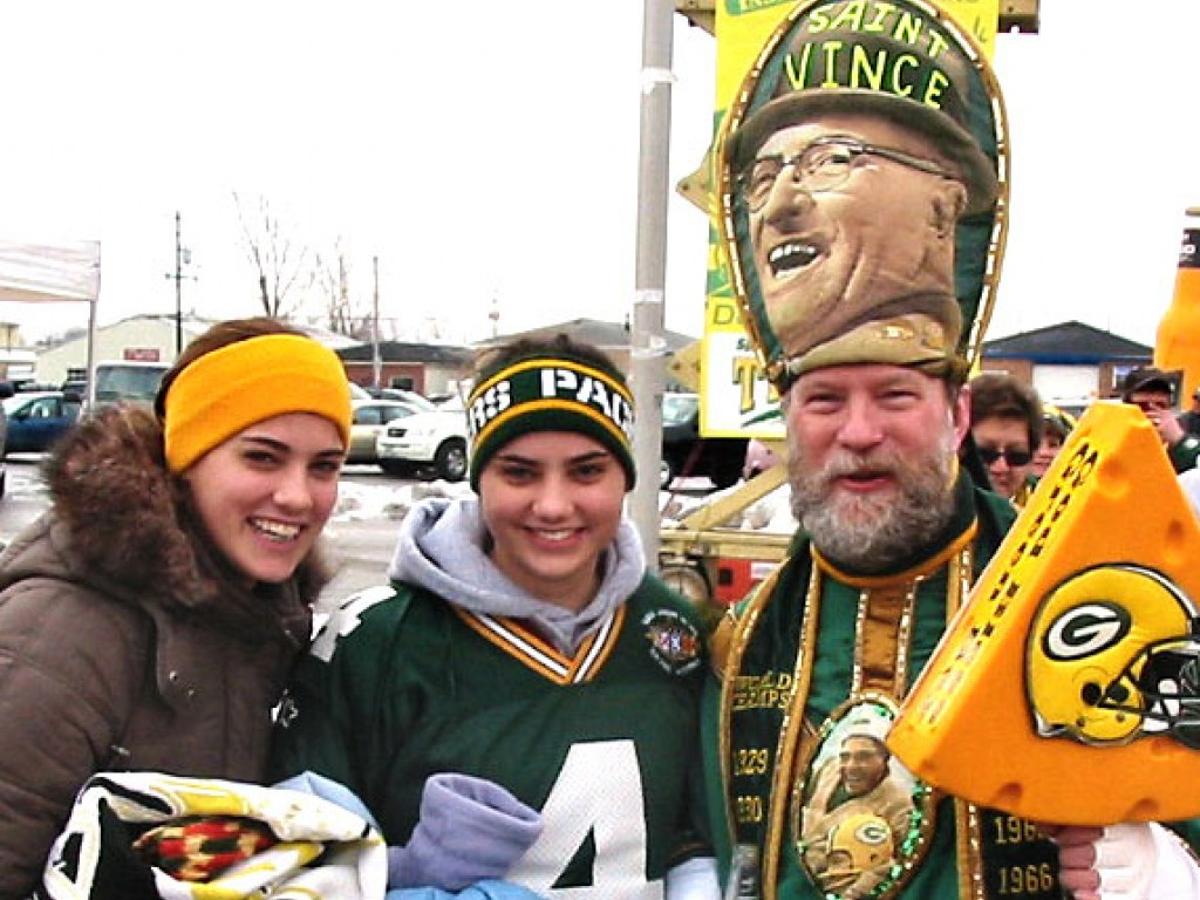 St Vince Seeks Lambeau Leap Into Packers Fan Hall Of Fame Local News Madison Com