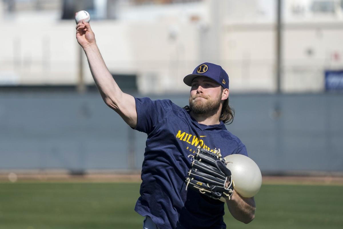 Brewers Manager: Latest on Rowdy's freak accident, Miley on IL