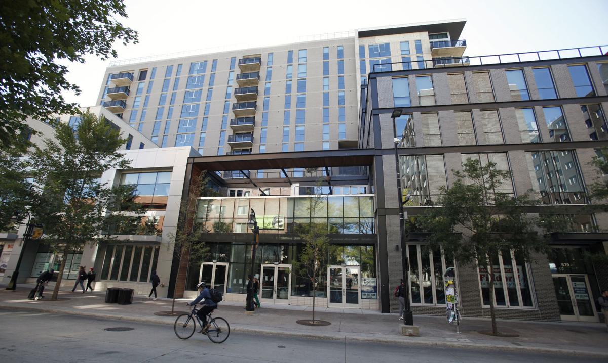 Hub Madison Apartment