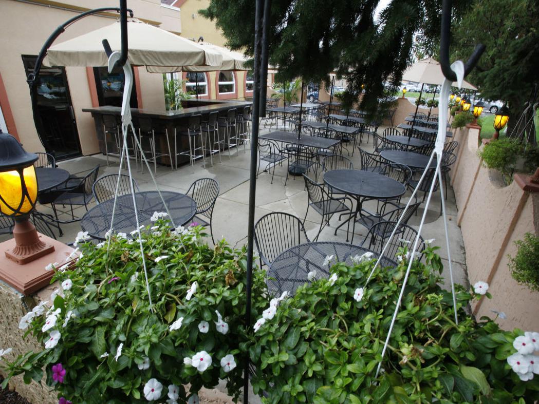 Restaurant News Me Julio Going Into Old Veranda Space Dining