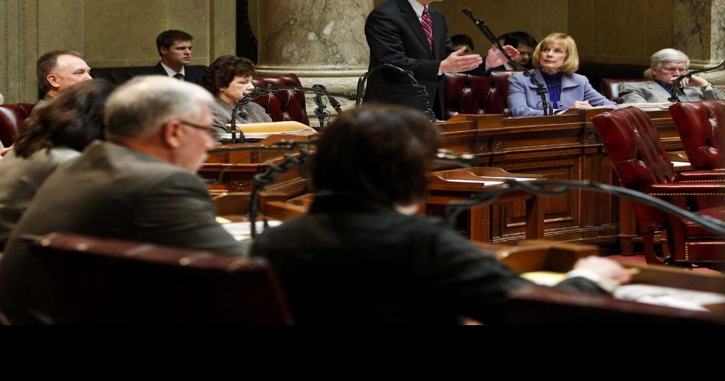 Senate Republicans give preliminary approval to voter ID bill ...