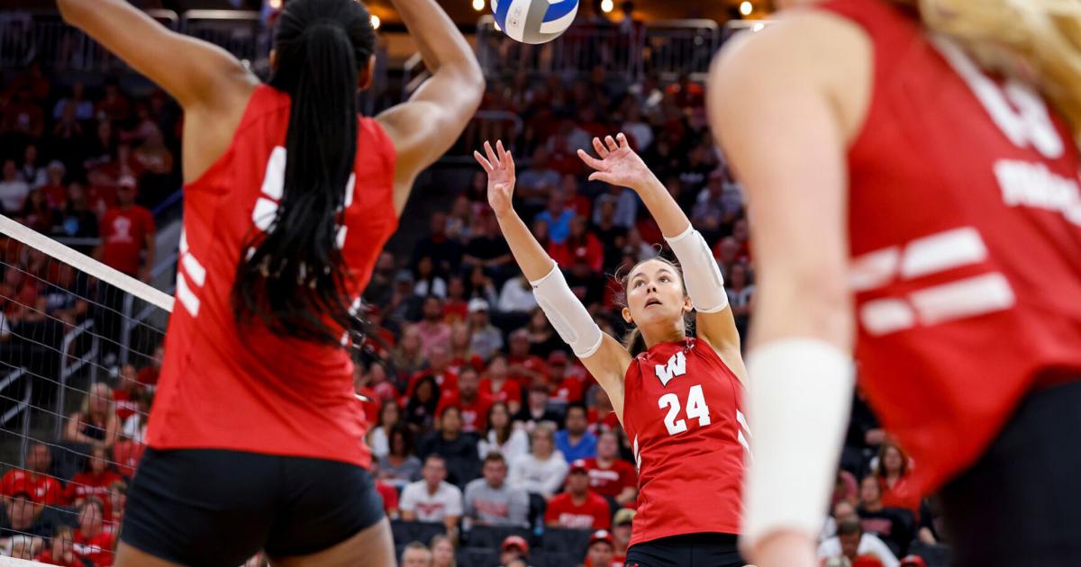 Wisconsin Badgers volleyball score vs. USC