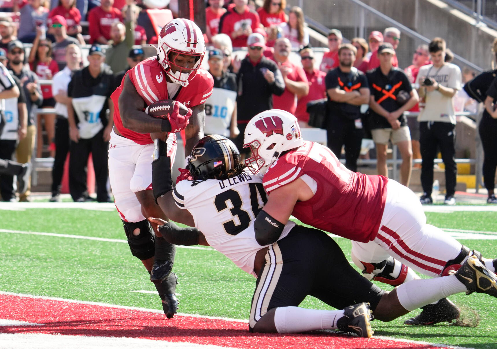 Wisconsin Football Score Vs. Purdue: Trech Kekahuna Stars