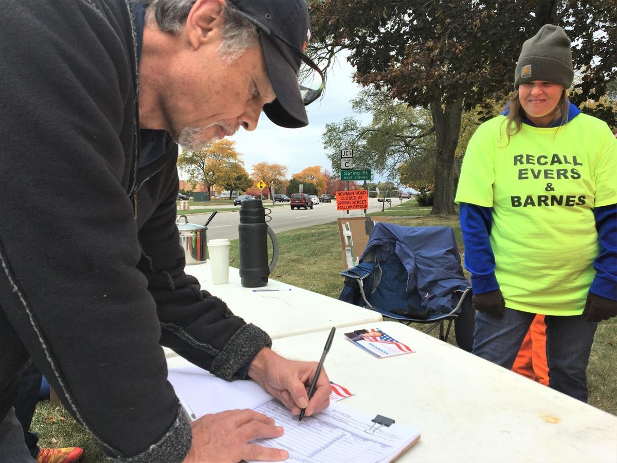 Pop-up recall petition signing station in Mount Pleasant