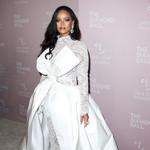 Rihanna 'plans to raise her baby in Barbados'