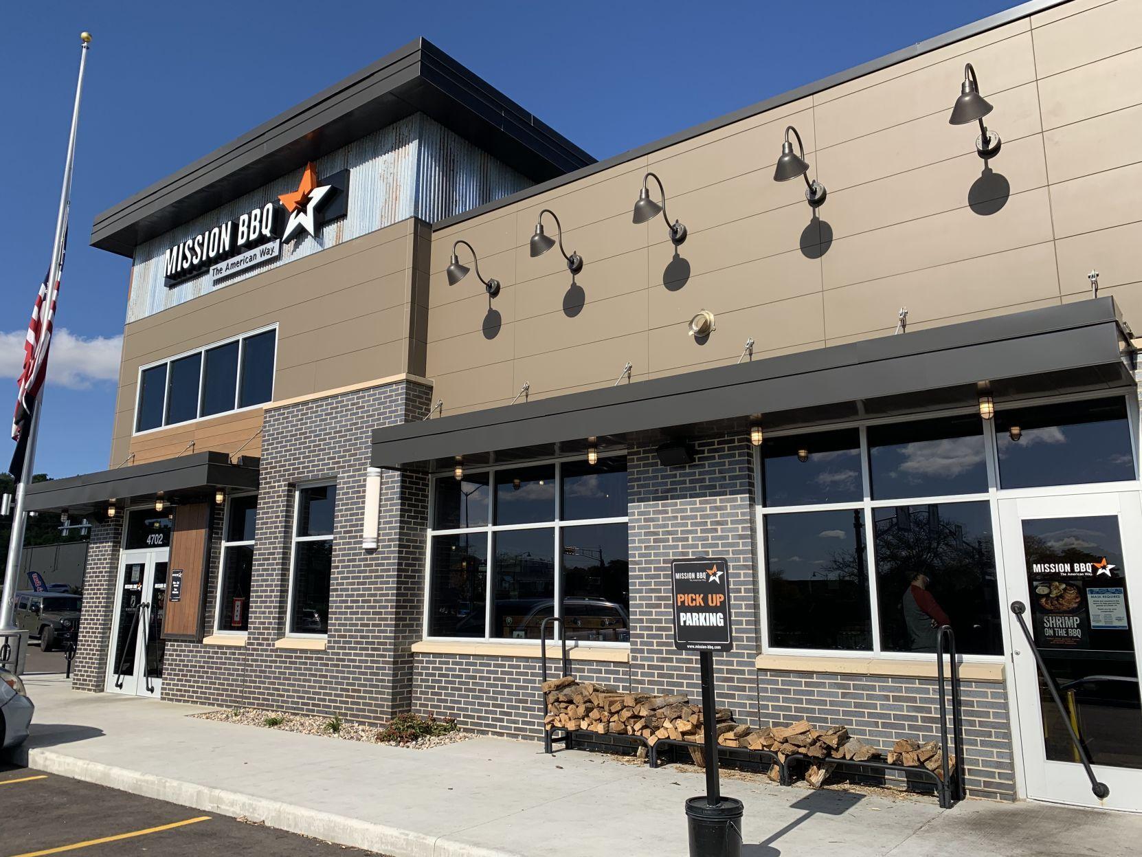 Mission Bbq Sauces For Sale Curbside Review Mission Bbq Adds A Helping Of Patriotism Dining Reviews Madison Com Mission Bbq Sauces For Sale Curbside Review Mission Bbq Adds A Helping Of Patriotism Dining Reviews Madison Com