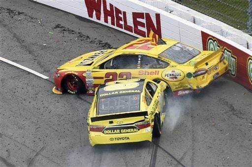 15 Auto Racing Crashes Images