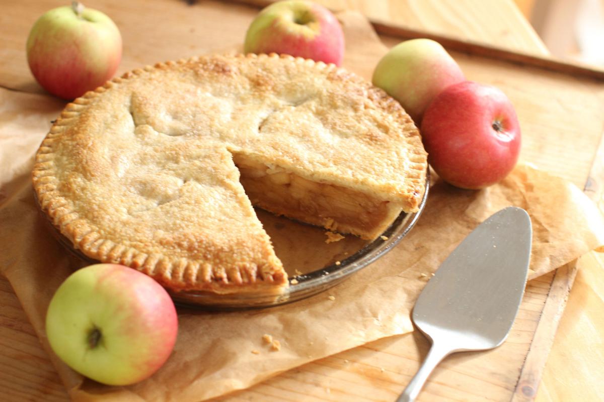 Deep-dish apple pie