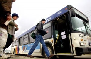 Metro tests wireless service on buses 