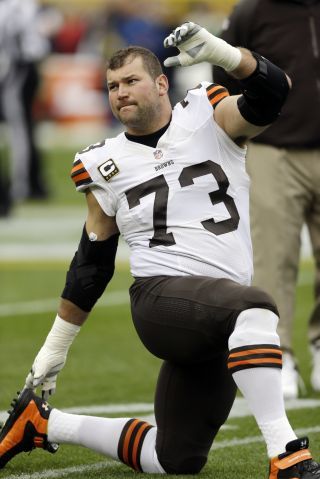 How Joe Thomas helped carry the Browns and played his way to the