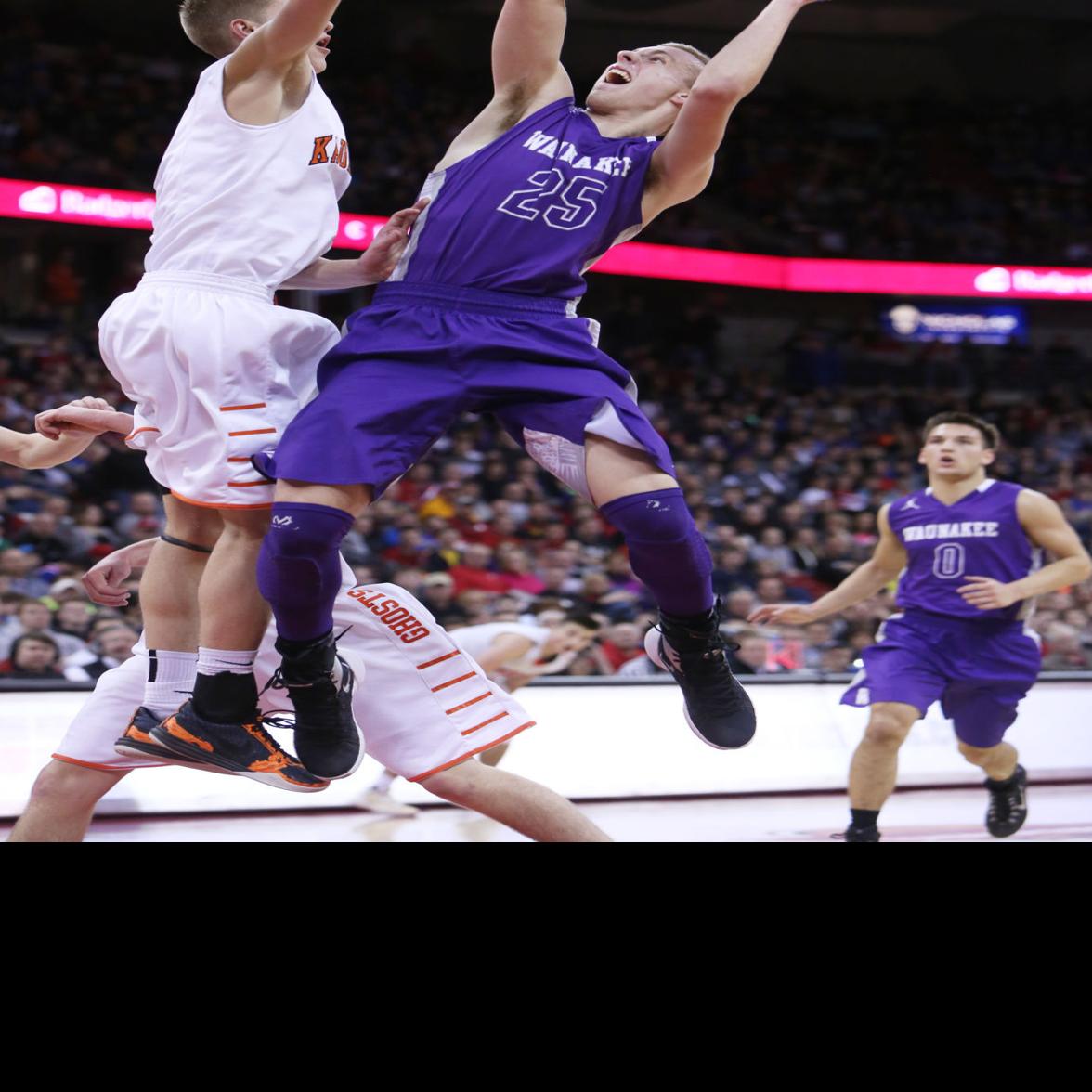 Wiaa State Boys Basketball Top Ranked Waunakee Falls To Kaukauna