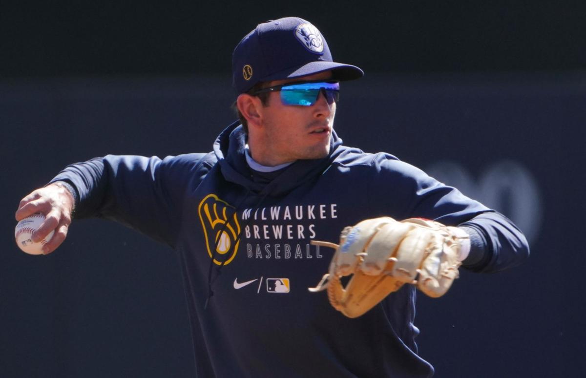 Jack-of-all-trades Daniel Robertson seeks roster spot with Brewers | Major League Baseball | madison.com