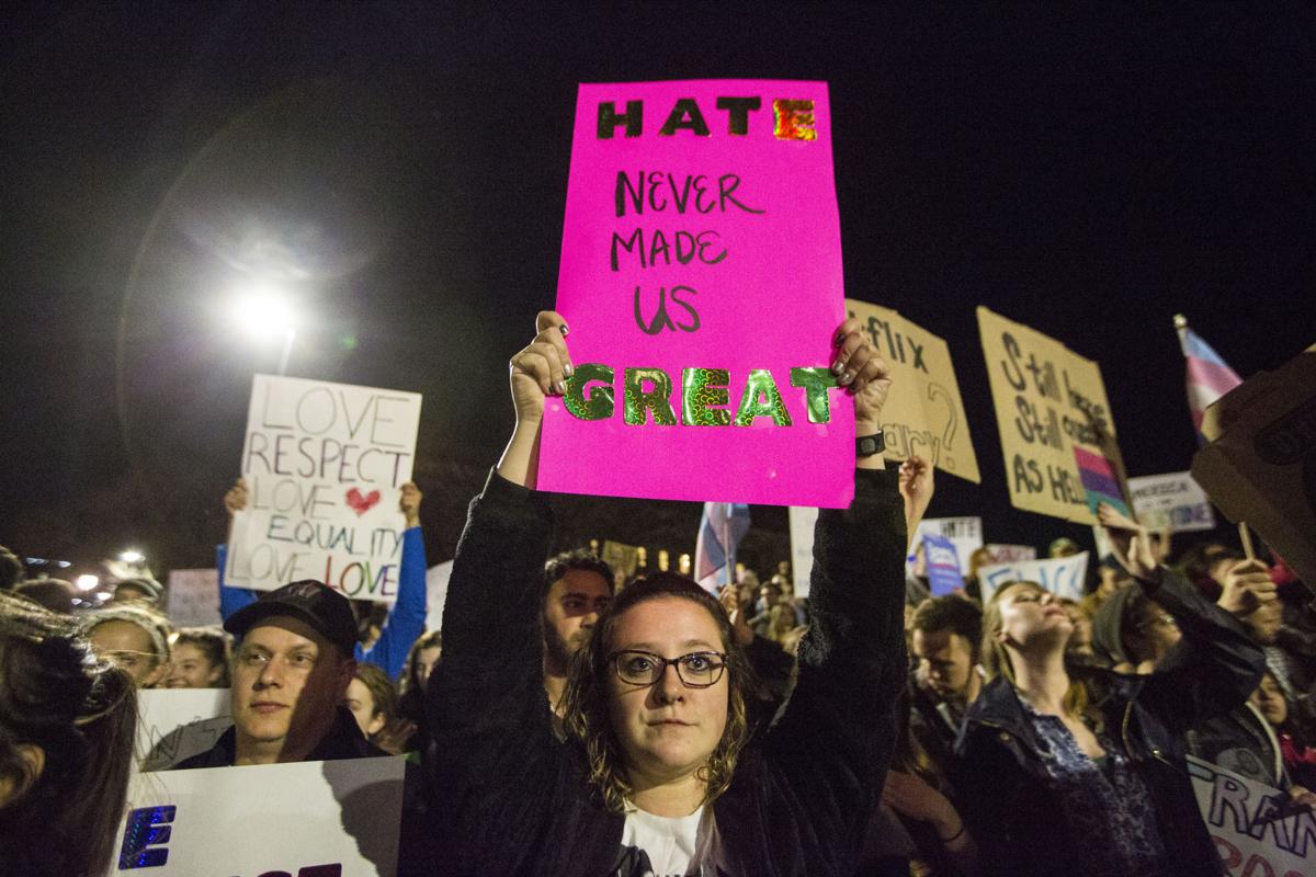 ANTI TRUMP- 21-11142016145513