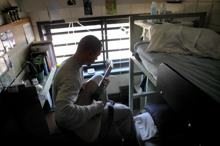 Controversial early release program for prisoners begins with a trickle