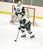 Sun-Prairie-at-Madison-Memorial-Wisconsin-boys-high-school-hockey-12-I5G_0213-12232021205315