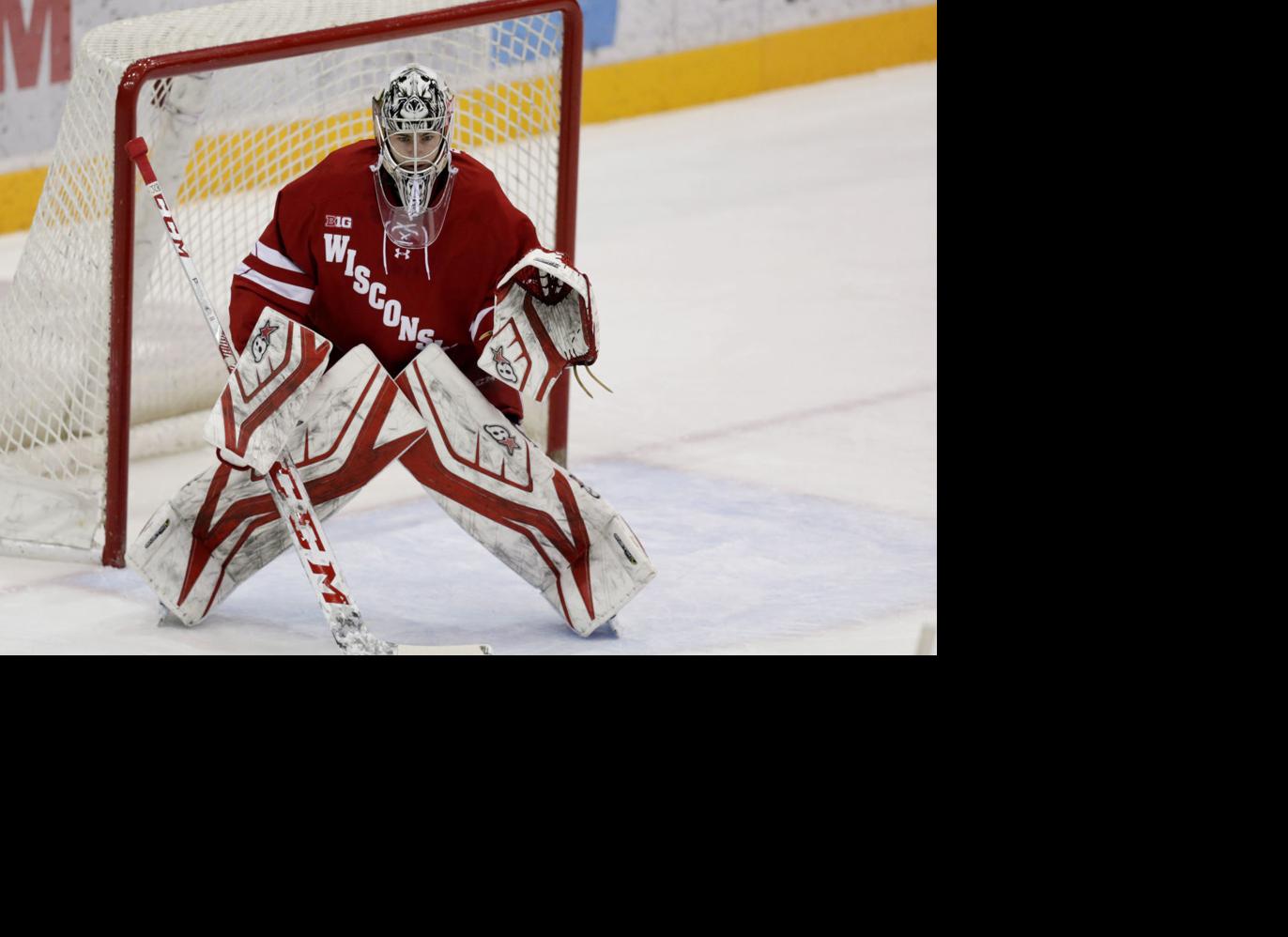Tony Granato Signals A Goalie Change May Be Ahead For Wisconsin Badgers Men S Hockey Team Wisconsin Badgers Hockey Madison Com