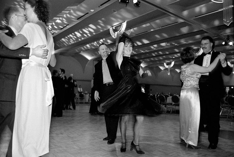 FROSTIBALL DANCERS 1 17 99