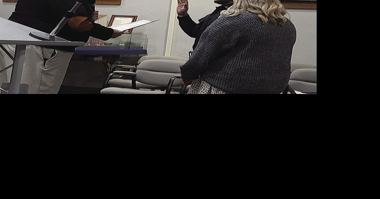 New officer joins city police department North Vernon