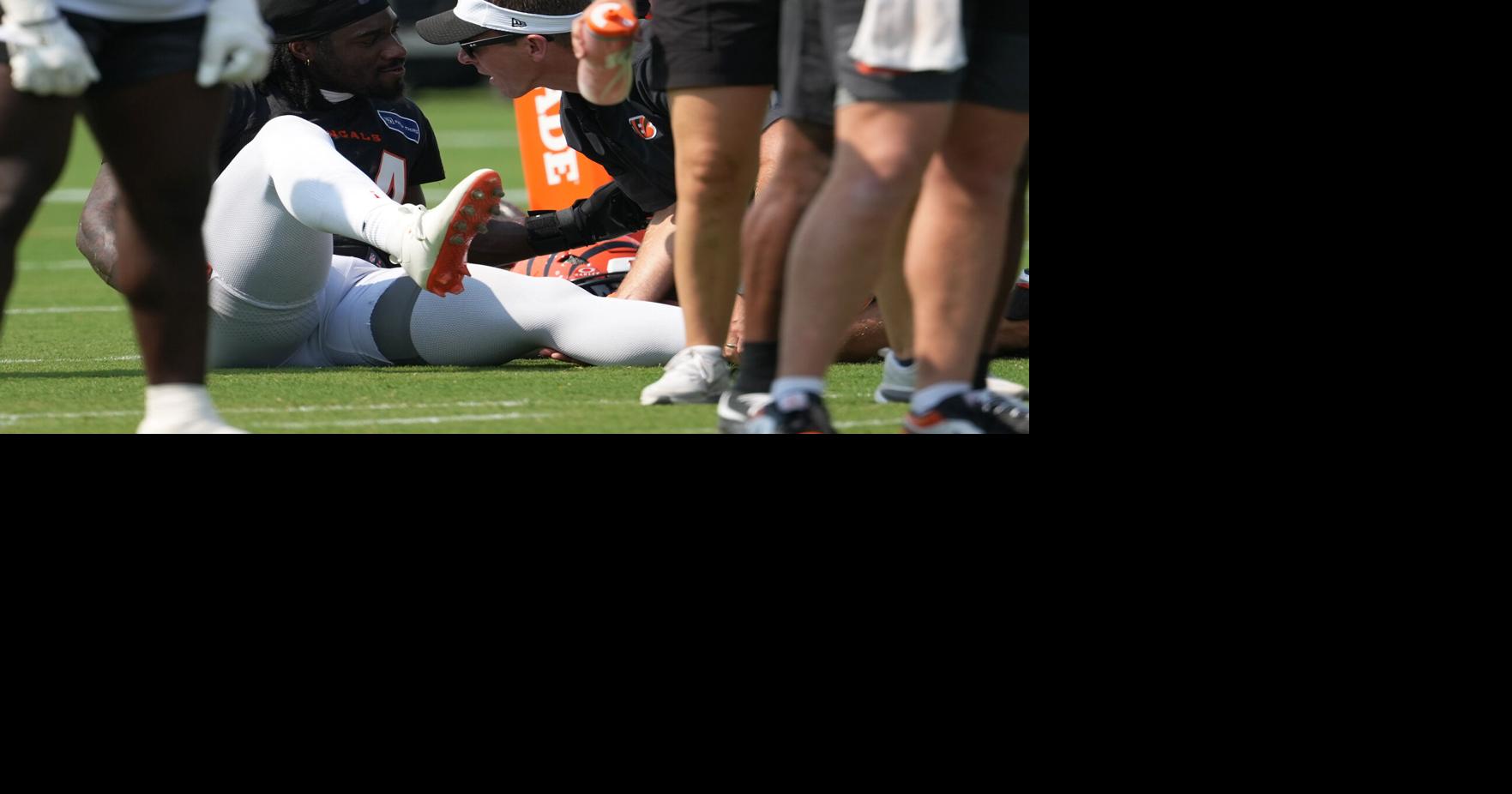 Bengals DE Shemar Stewart to miss several weeks because of hyperextended left knee Bengals defensive end Shemar Stewart is expected to miss most of training camp after hyperextending his left knee during Wednesday's practice