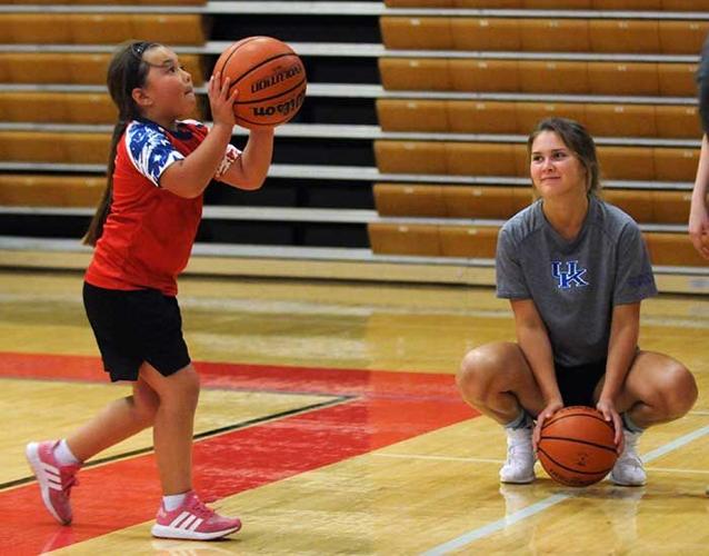 Madison Lady Cubs hold basketball camp | Sports | madisoncourier.com