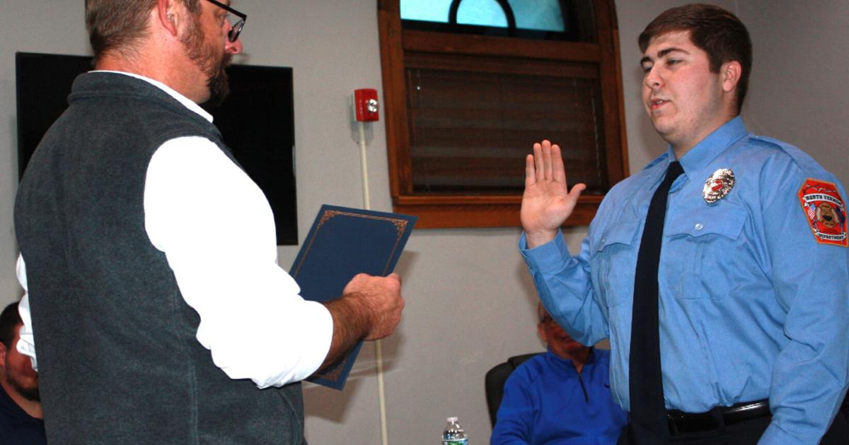 New officer, firefighter, code enforcer sworn in | News ...