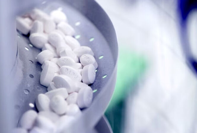 tirzepatide vs semaglutide muscle loss title 💉 Tirzepatide vs. Semaglutide: What's the Difference? If you're  exploring medical weight loss, you've probably heard of both—here's a quick  breakdown: ➡️ Compounded Semaglutide ✔️ Mimics GLP-1 (error in image), a