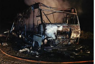 Motorhome total loss in Grizzly Road fire