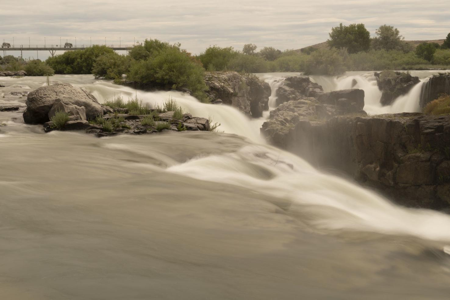 Hiking in the social distance Upper Salmon Falls — waterfalls galore