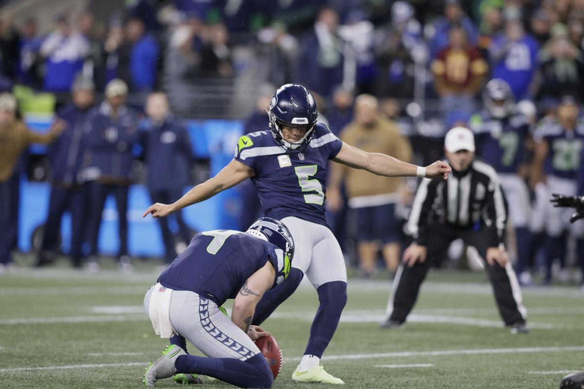 Walkoff field goals, tight games highlight Sunday