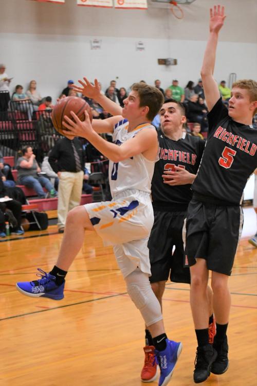 Third Quarter Lifts Carey Boys Basketball Past Richfield Southern Idaho High School Sports Magicvalley Com