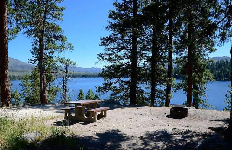 Escape to Serenity: Idaho's Black Lake Campground - A Nature Lover's Paradise