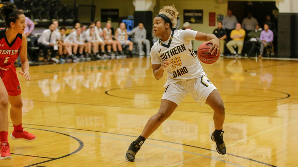 Lapoole Leads Csi To Win Over Western Wyoming Cc College Of