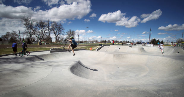 skate by michael harmon skate by michael harmon