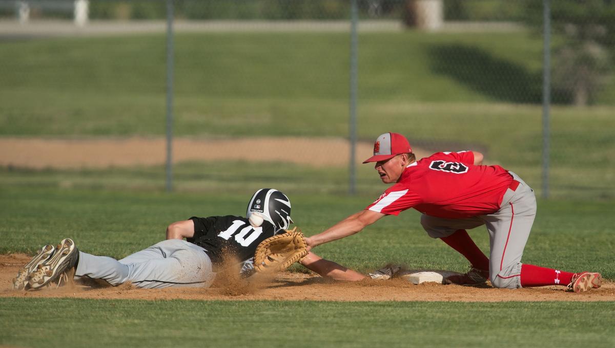 Burton's gem leads Blackhawks to brisk win over Storm