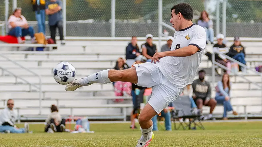 Porto's strike leads to Conference Player of the Week honor