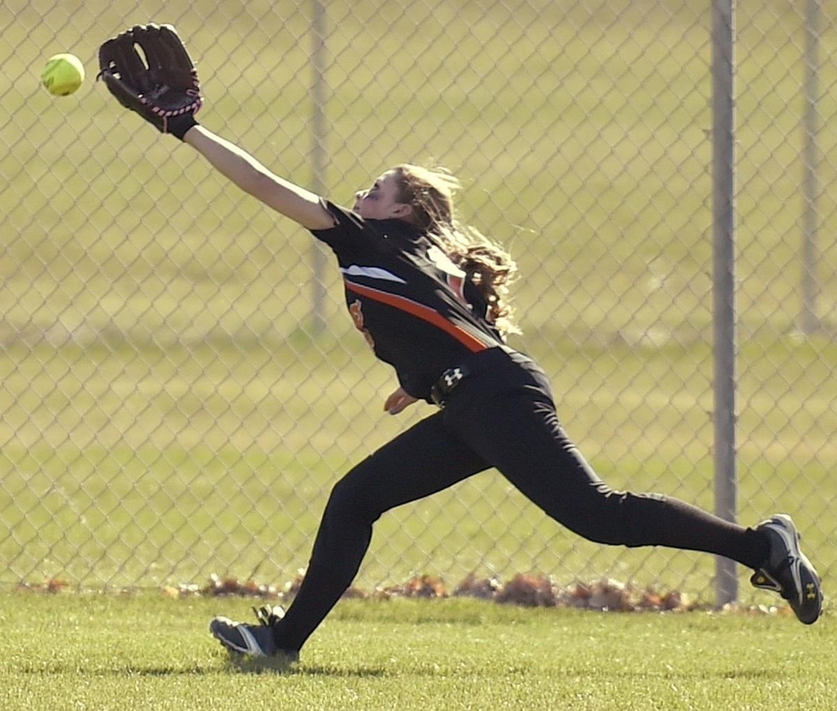 Softball - Declo Vs. Buhl