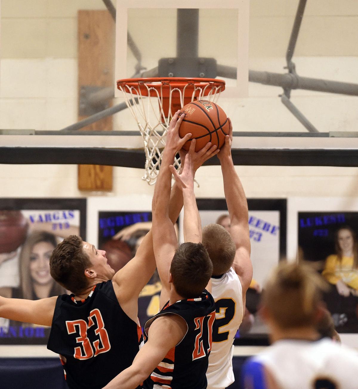 Shattered Backboards, Power Dunks and the Wildy Good Wendell Trojans