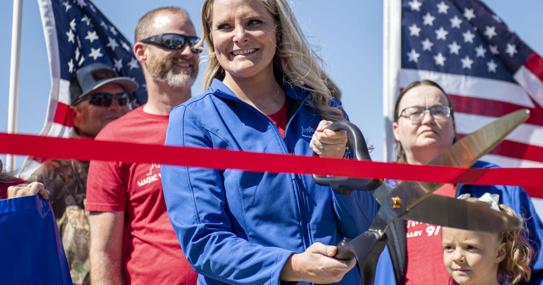 THE PATRIOT: Magic Valley presents giant American flag - Vimarsana News