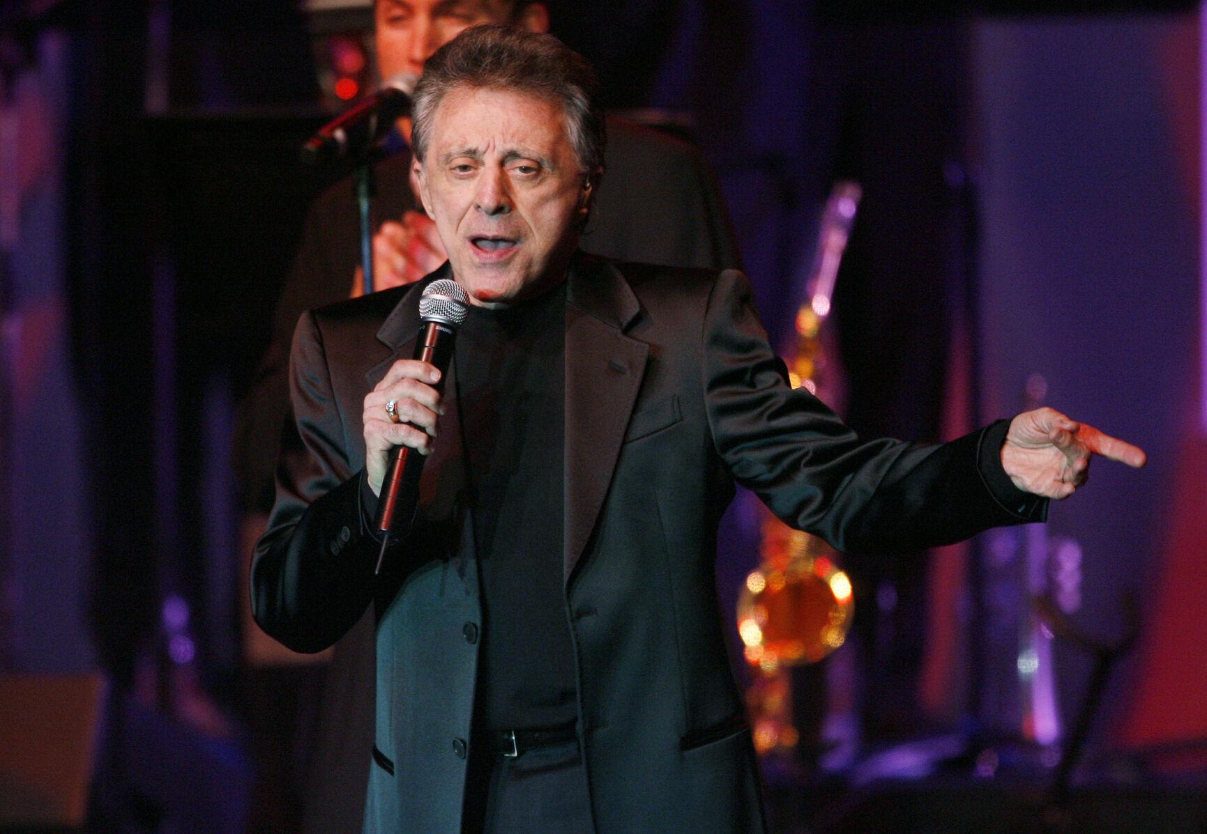 Photos Frankie Valli through the years