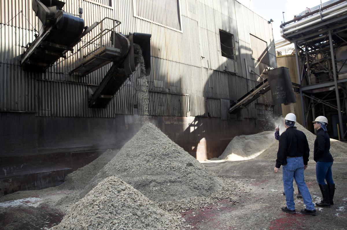 The sugar year Massive hauling effort gathers Idaho's lucrative sugar