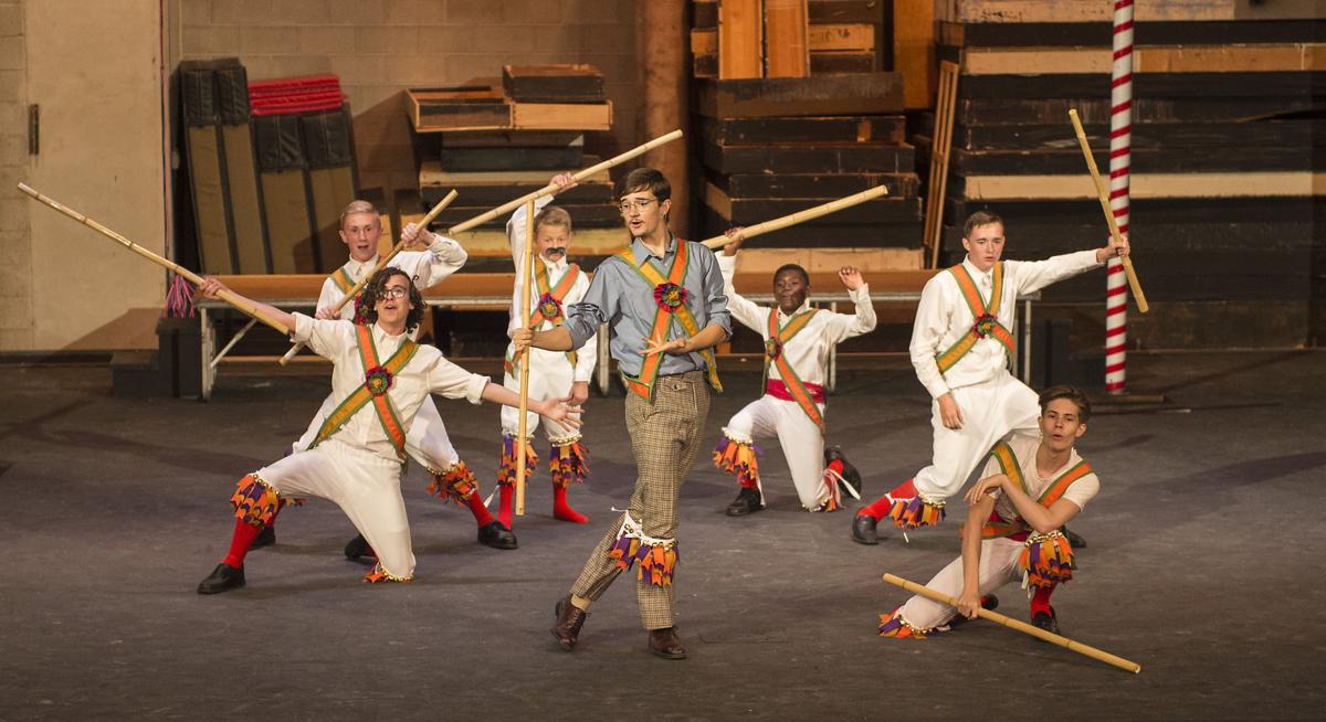 Twin Falls Entertainment / Gallery: Making Monsters that Lurk in the Swamp | Southern ... : 769 likes · 15 talking about this.